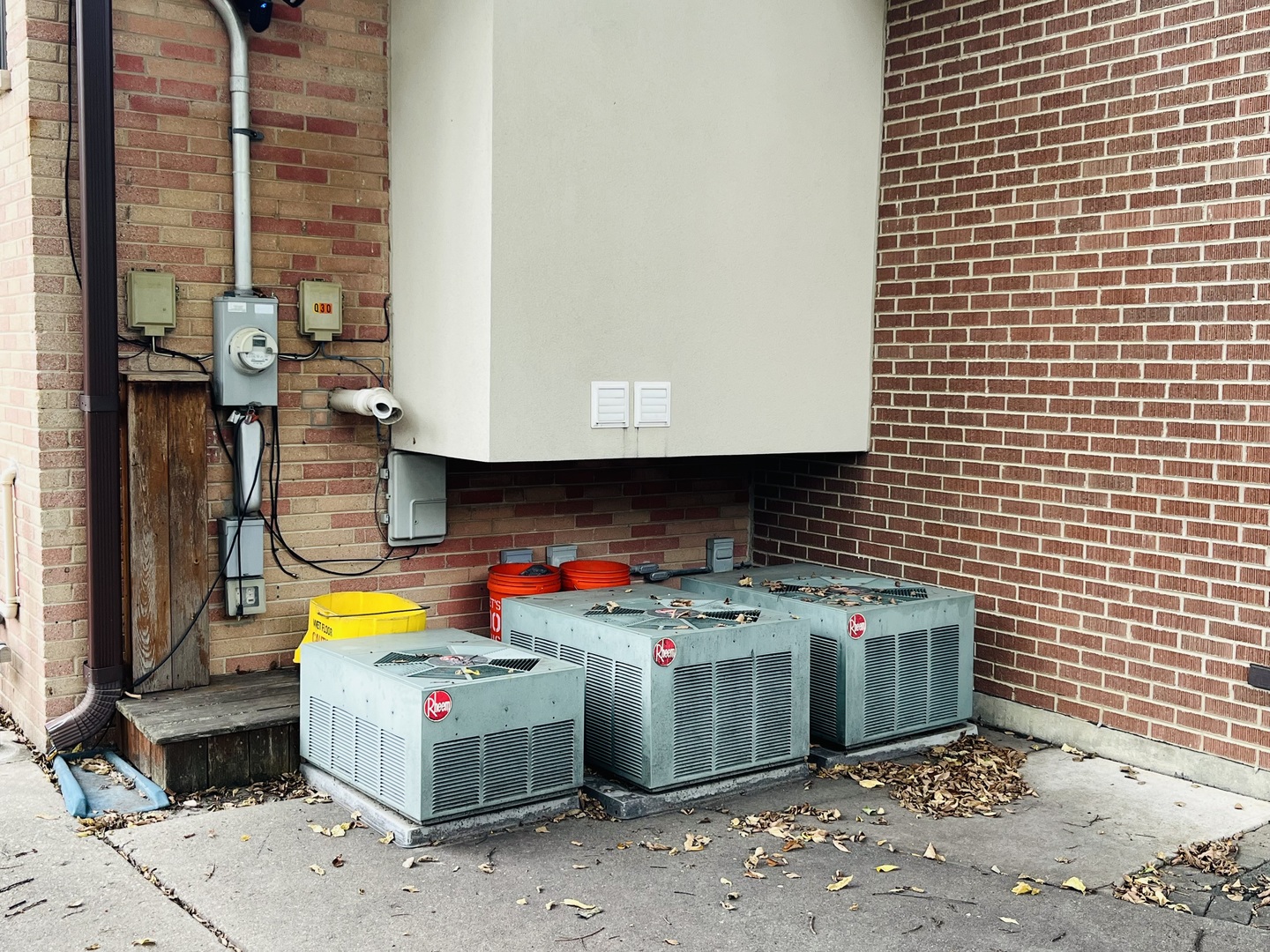 1715 S Greenwood Avenue, Park Ridge, IL 60068