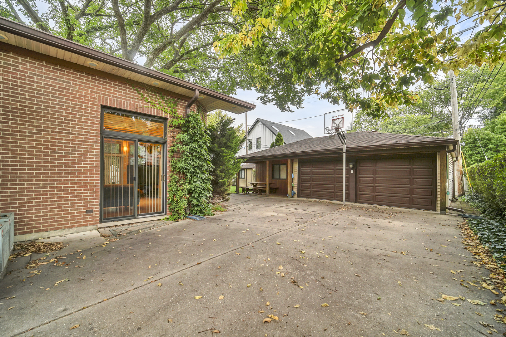 1715 S Greenwood Avenue, Park Ridge, IL 60068