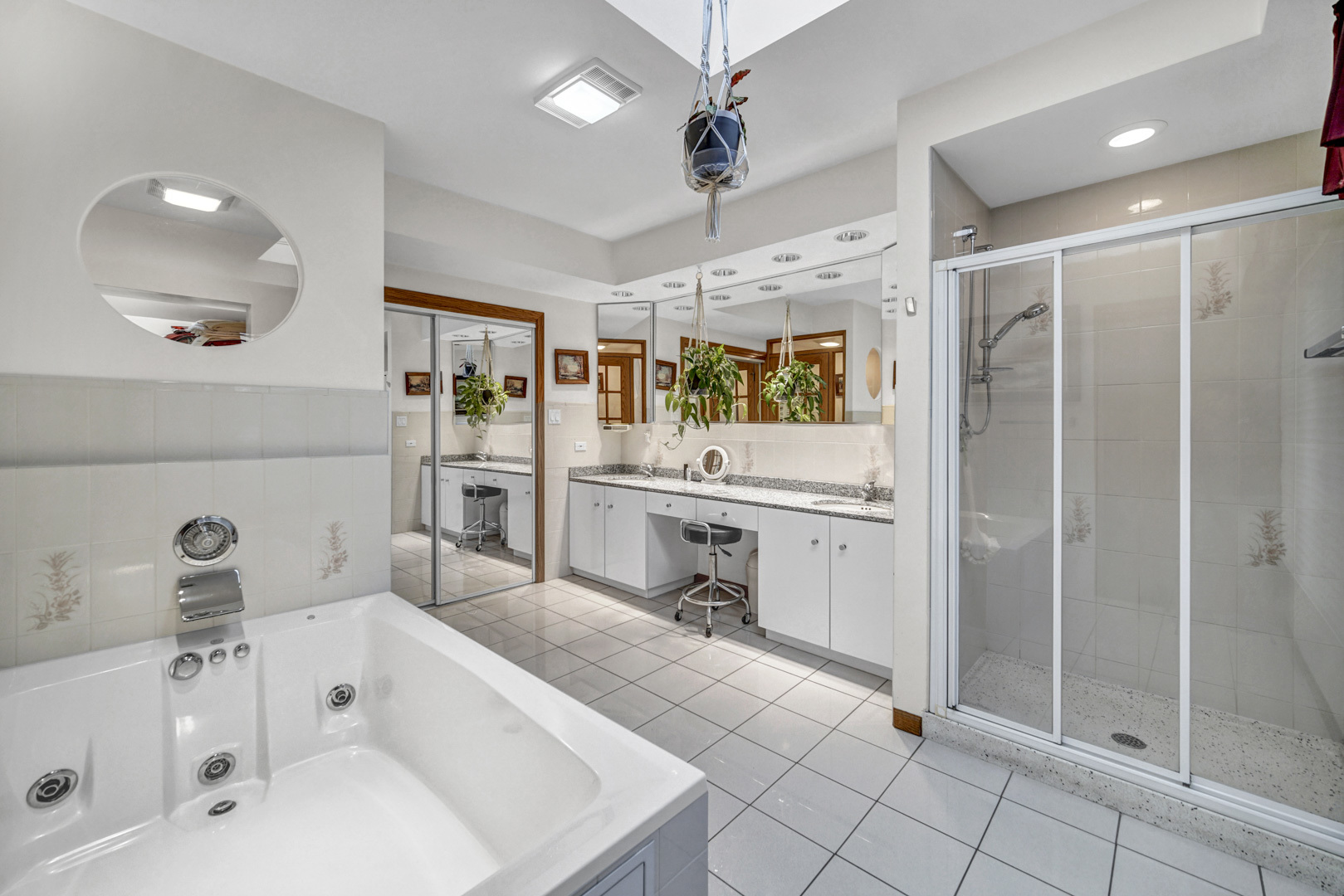 1715 S Greenwood Avenue, Park Ridge, IL 60068