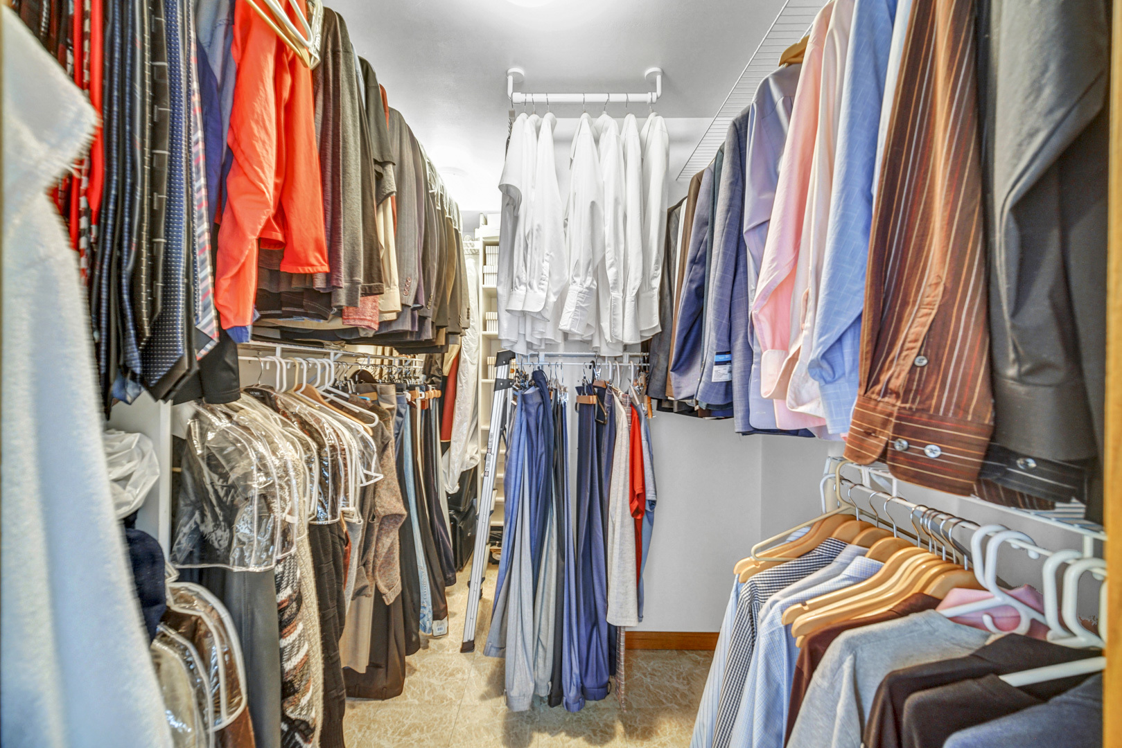 1715 S Greenwood Avenue, Park Ridge, IL 60068