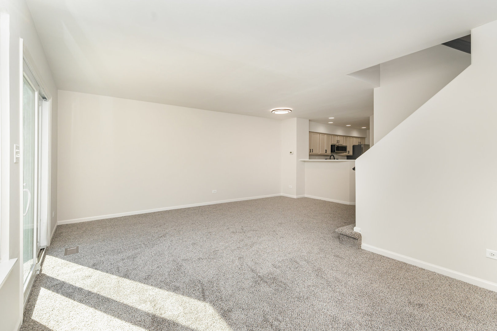 137 President Court, Carol Stream, IL 60188