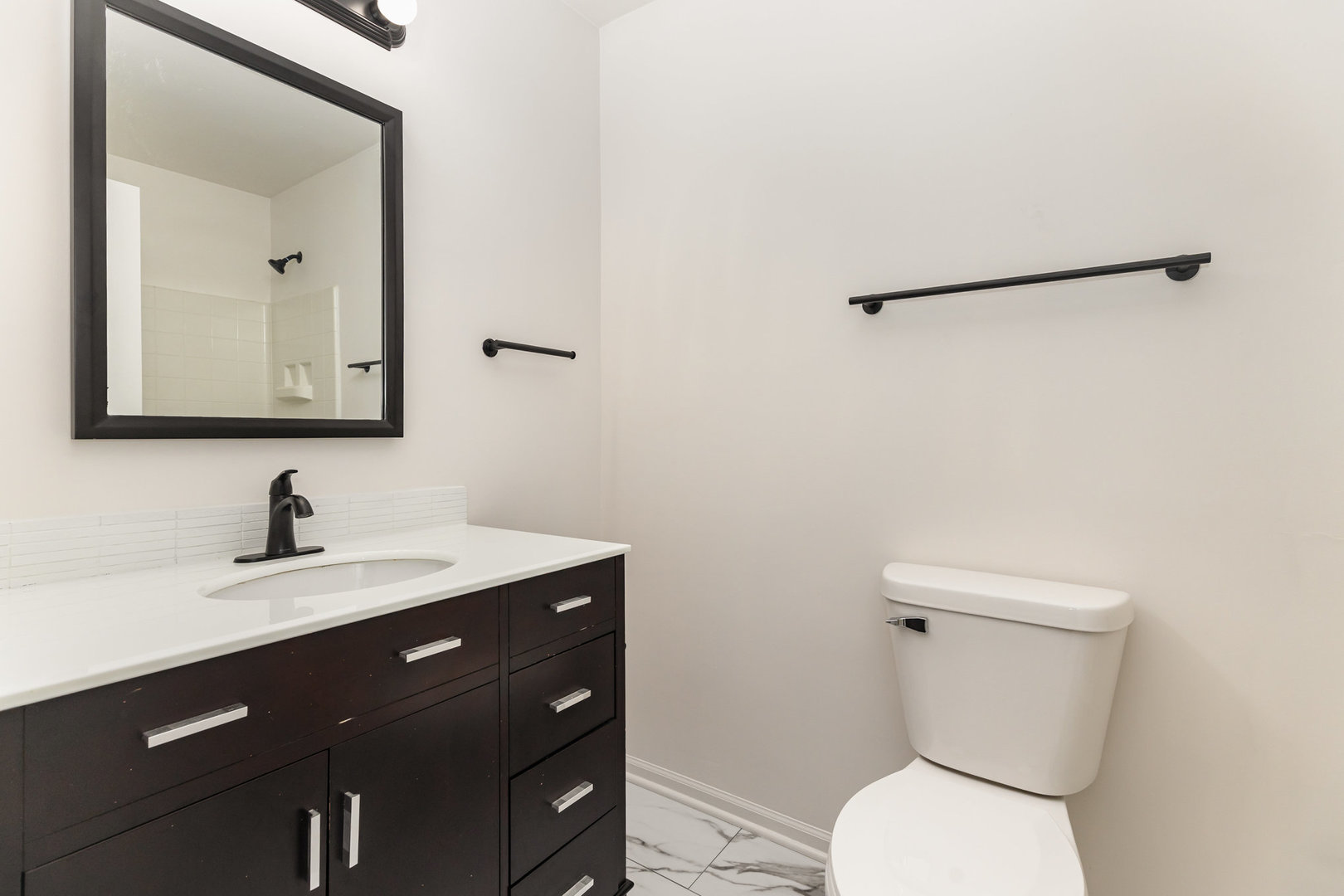137 President Court, Carol Stream, IL 60188