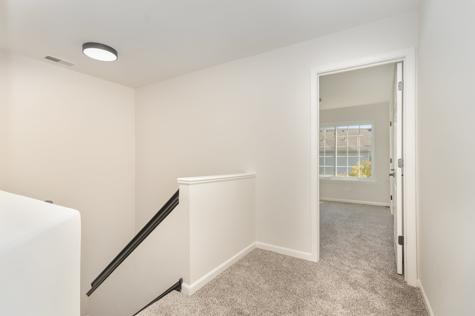 137 President Court, Carol Stream, IL 60188