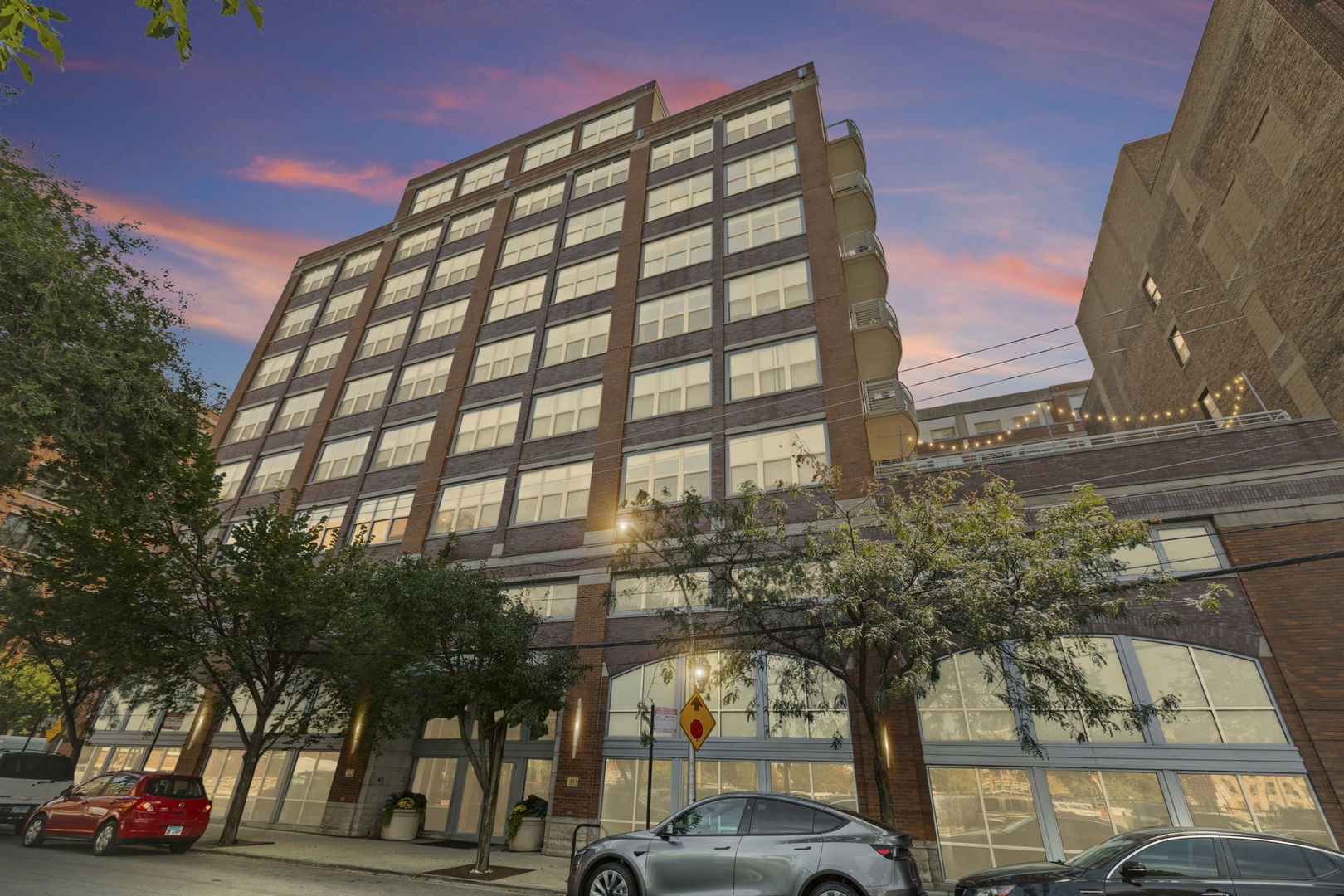 933 W VAN BUREN Street #523, Chicago, IL 60607