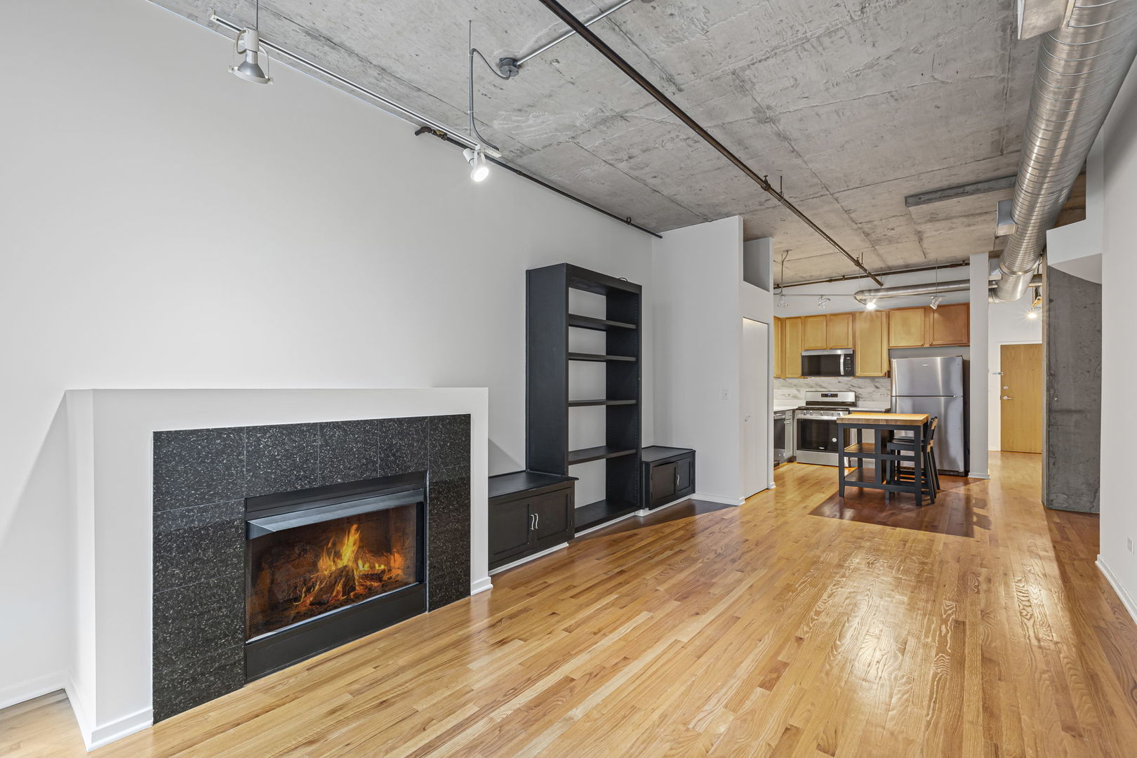 933 W VAN BUREN Street #523, Chicago, IL 60607