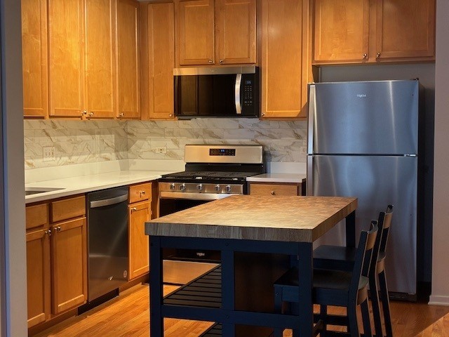 933 W VAN BUREN Street #523, Chicago, IL 60607