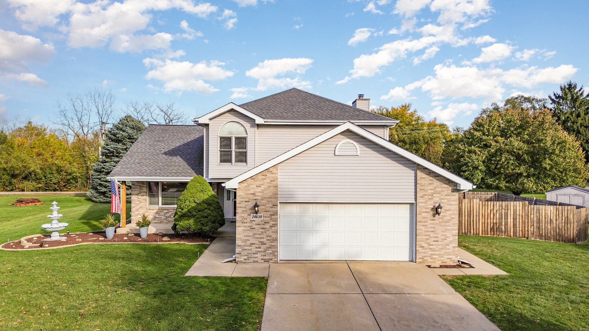 24639 S Howard Court, Channahon, IL 60410