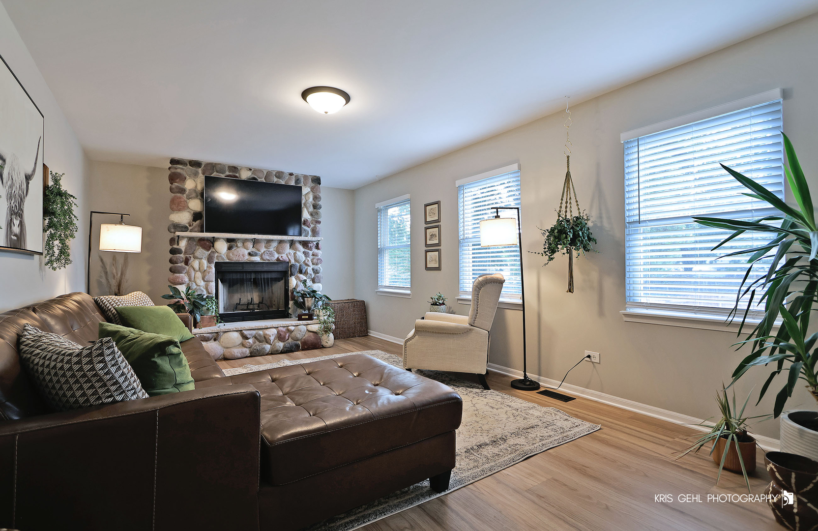 26373 W Bond Avenue, Antioch, IL 60002