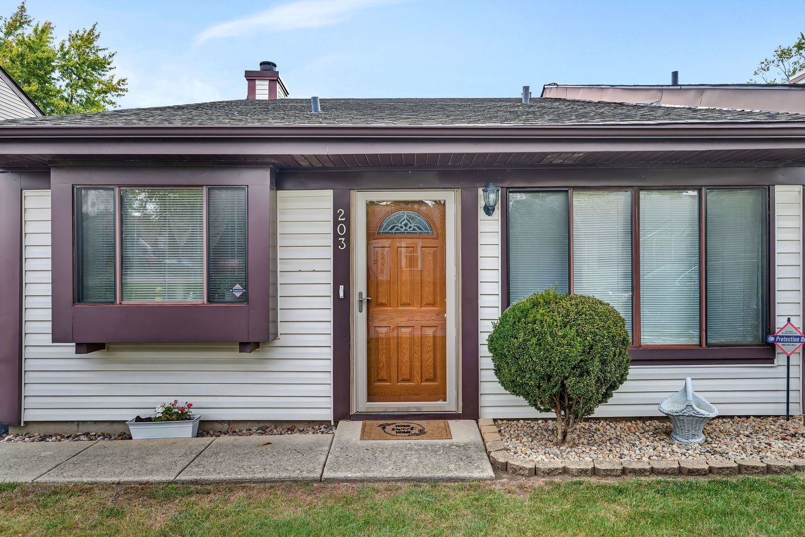 203 W Birchwood Drive #5, Romeoville, IL 60446