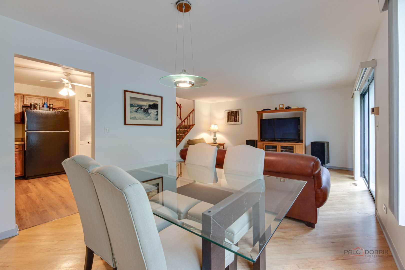 886 Swan Lane, Deerfield, IL 60015