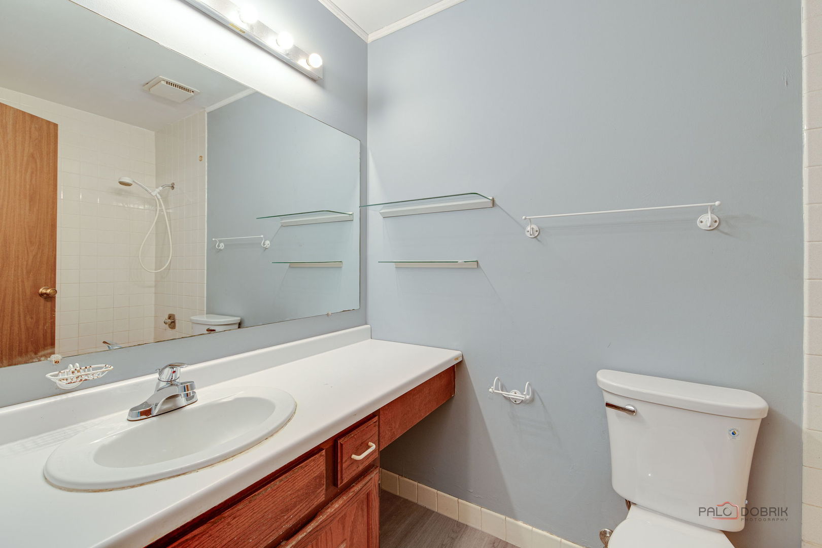 886 Swan Lane, Deerfield, IL 60015