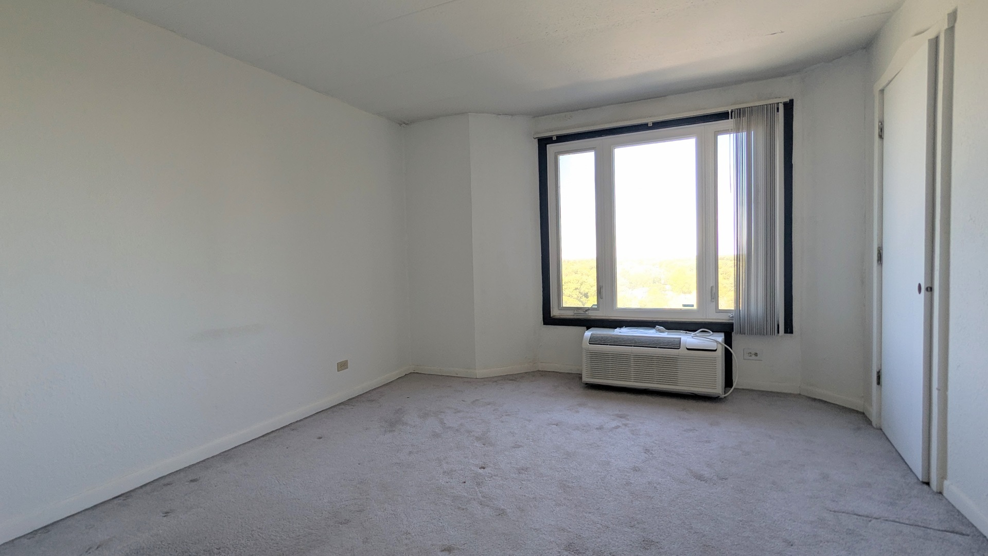 1 Renaissance Place #1019, Palatine, IL 60067