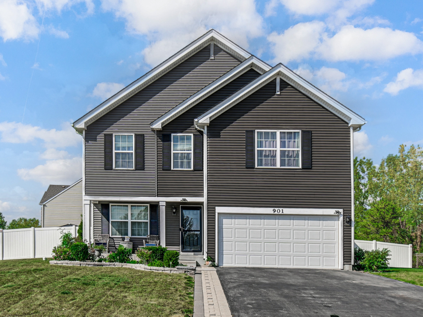 901 Sable Ridge Drive, Joliet, IL 60431