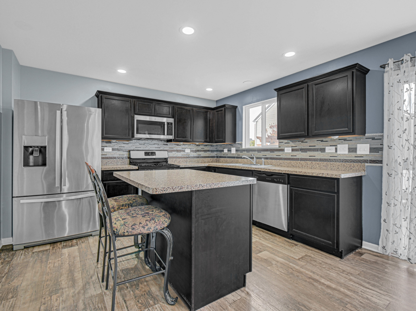 901 Sable Ridge Drive, Joliet, IL 60431