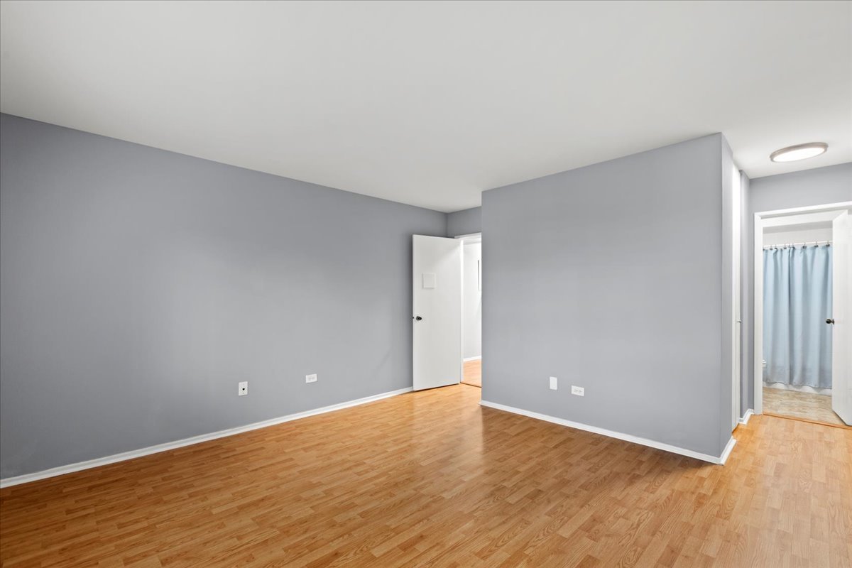 5348 N Cumberland Avenue #206, Chicago, IL 60656