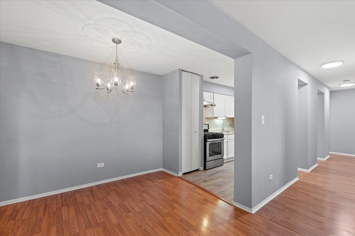 5348 N Cumberland Avenue #206, Chicago, IL 60656