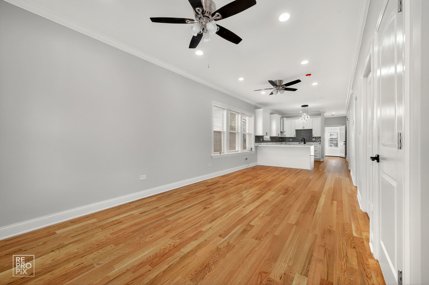 8111 S Throop Street, Chicago, IL 60620