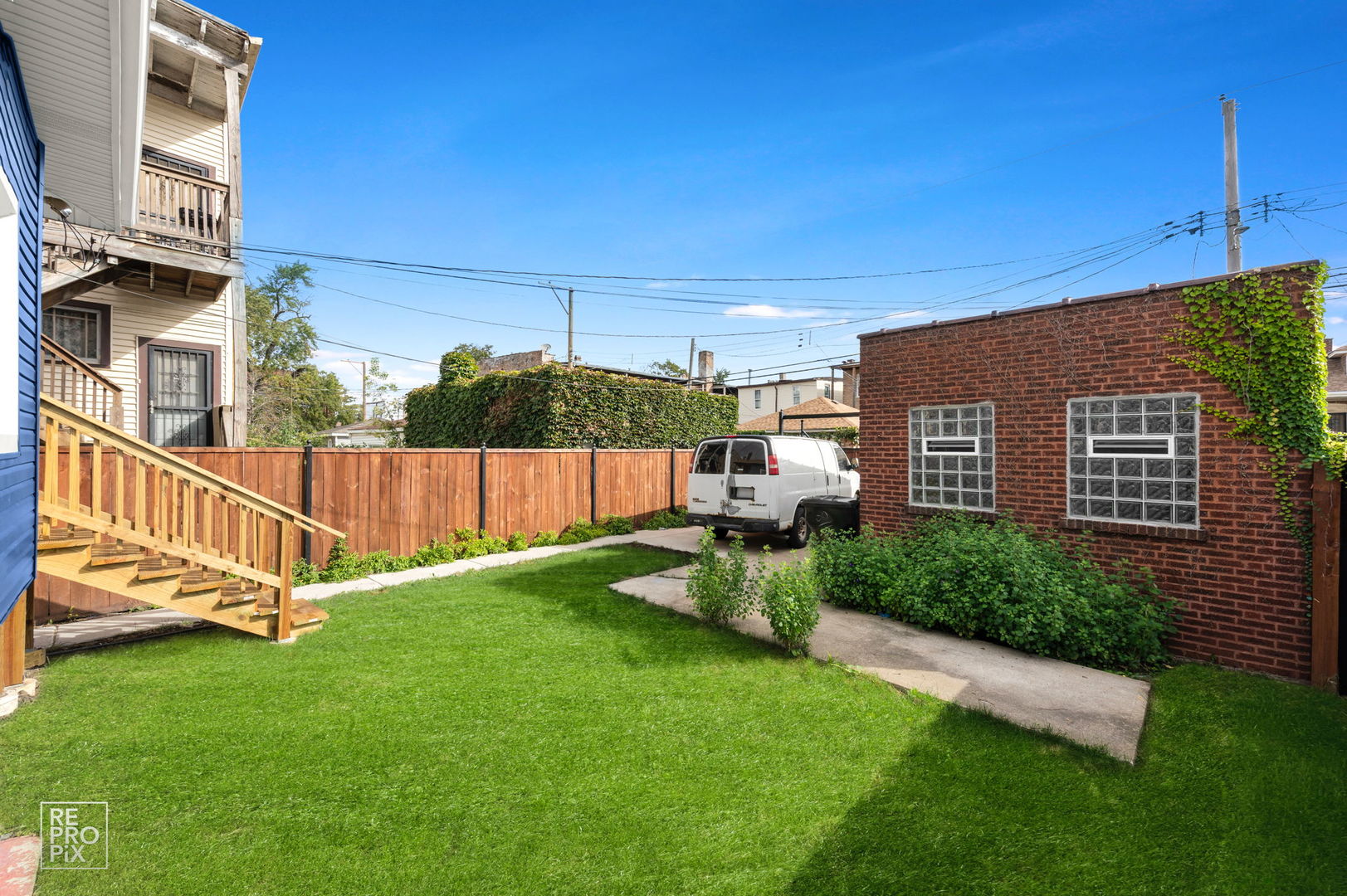 8111 S Throop Street, Chicago, IL 60620