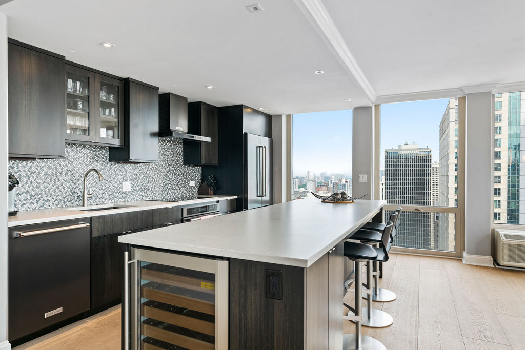 111 E Chestnut Street #38A, Chicago, IL 60611