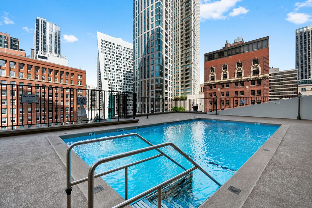 111 E Chestnut Street #38A, Chicago, IL 60611