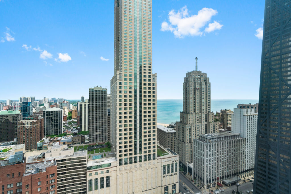 111 E Chestnut Street #38A, Chicago, IL 60611