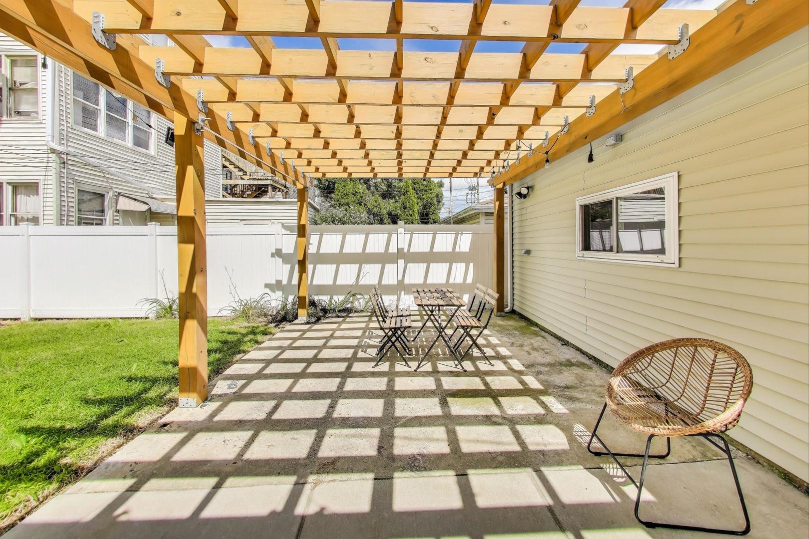 3043 N Monticello Avenue #2, Chicago, IL 60618