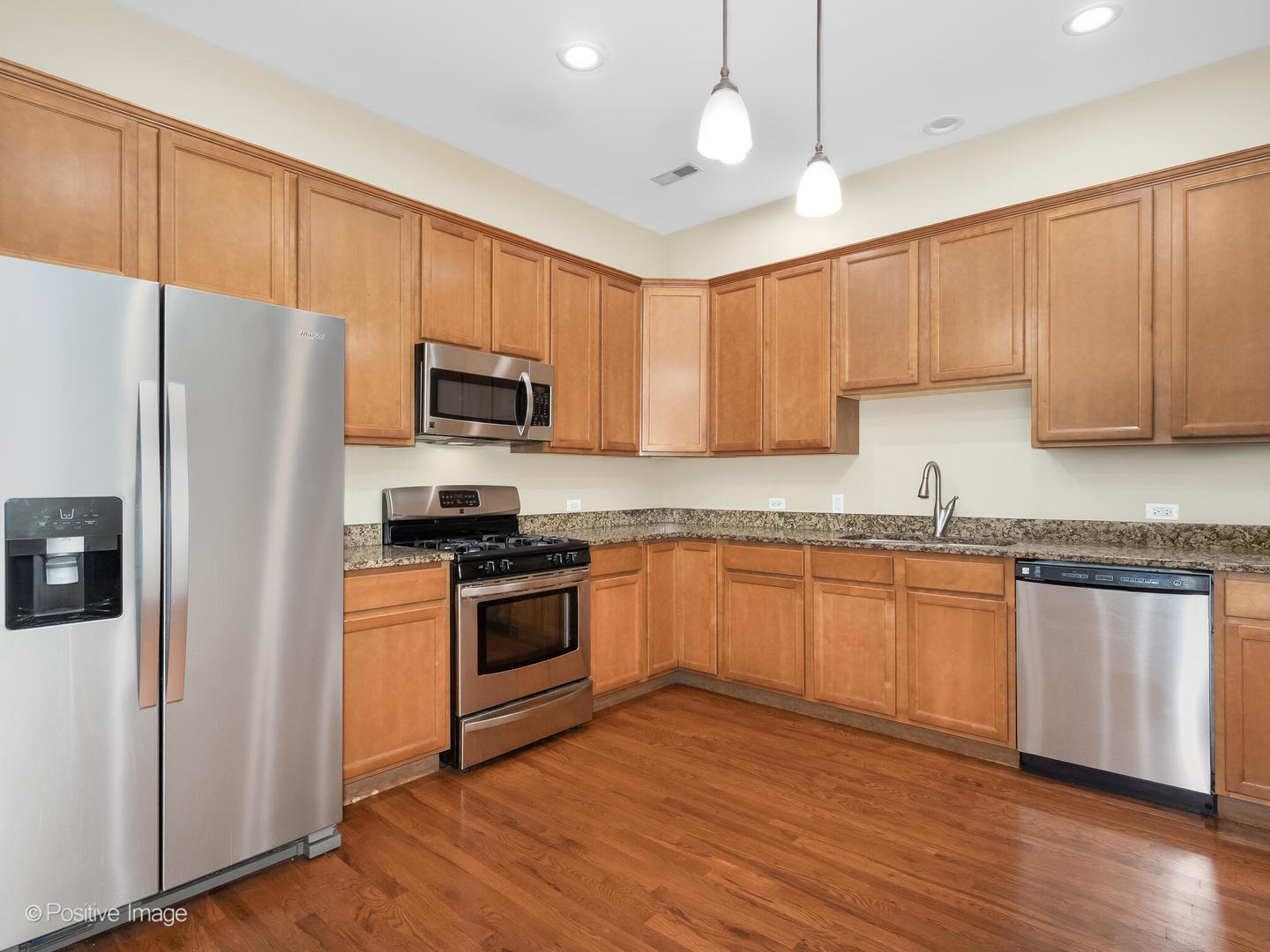 3549 S Lowe Avenue, Chicago, IL 60609