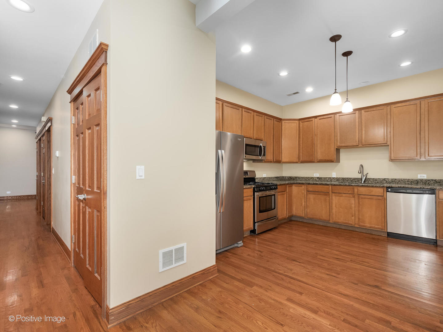 3549 S Lowe Avenue, Chicago, IL 60609