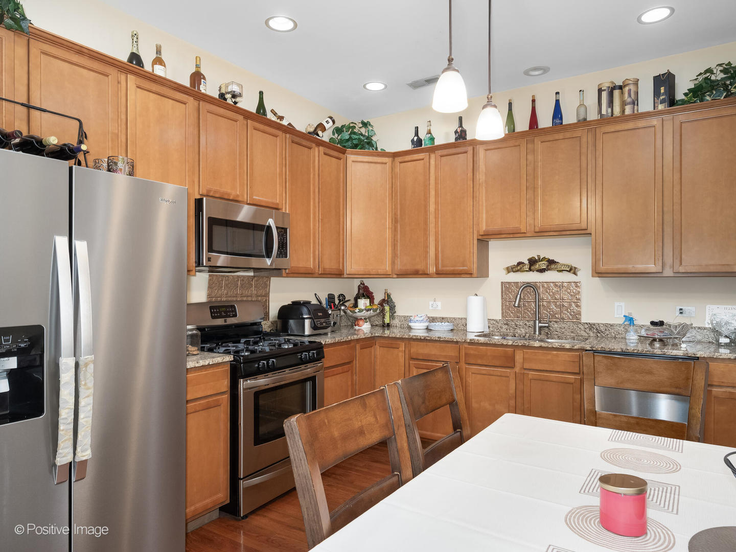 3549 S Lowe Avenue, Chicago, IL 60609