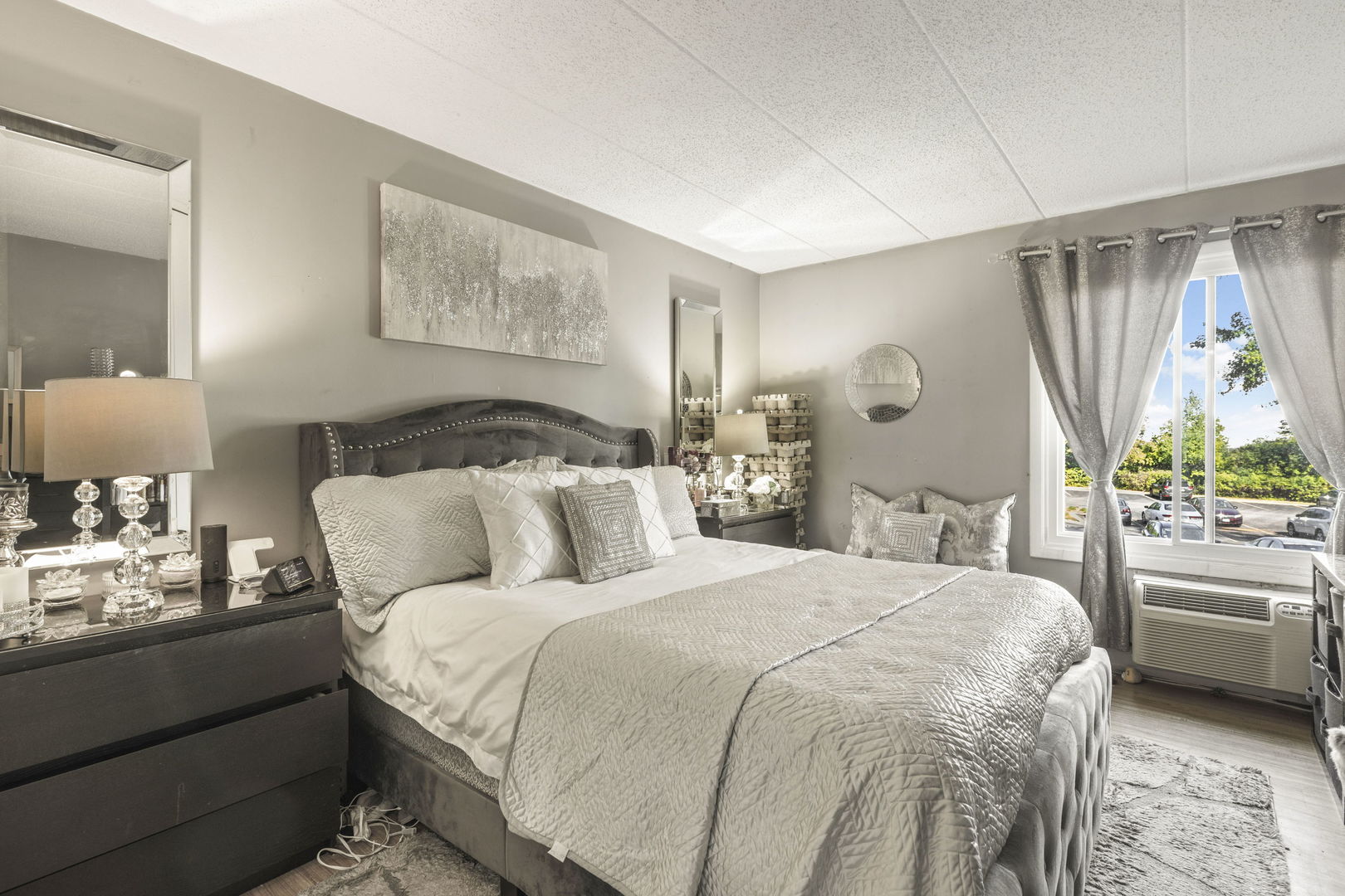 18 E Old Willow Road #210N, Prospect Heights, IL 60070