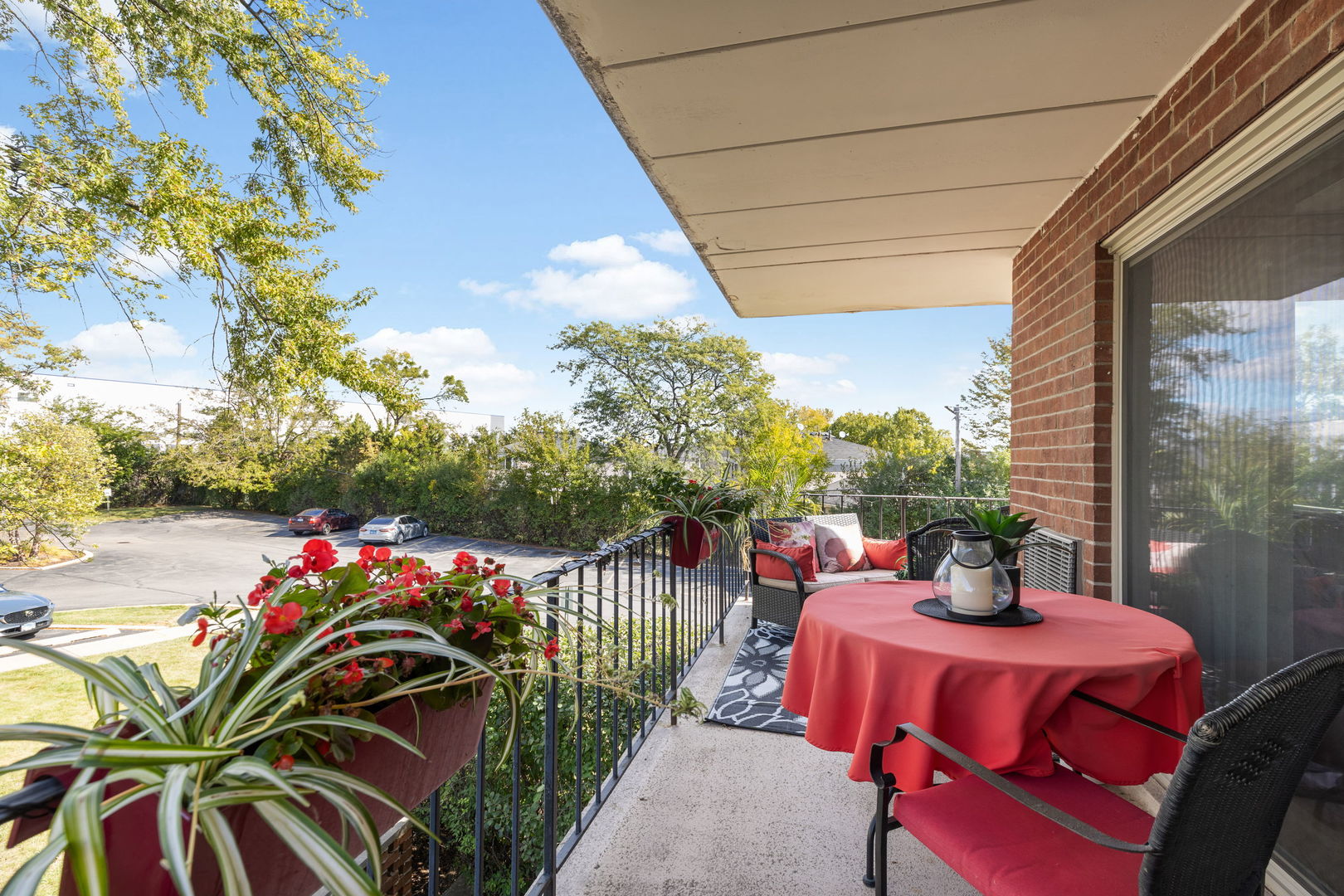 18 E Old Willow Road #210N, Prospect Heights, IL 60070