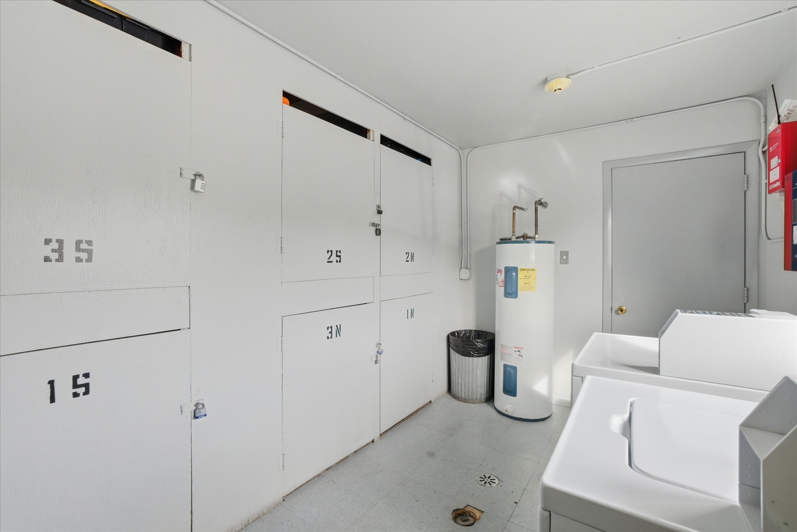 9427 Bay Colony Drive #2S, Des Plaines, IL 60016