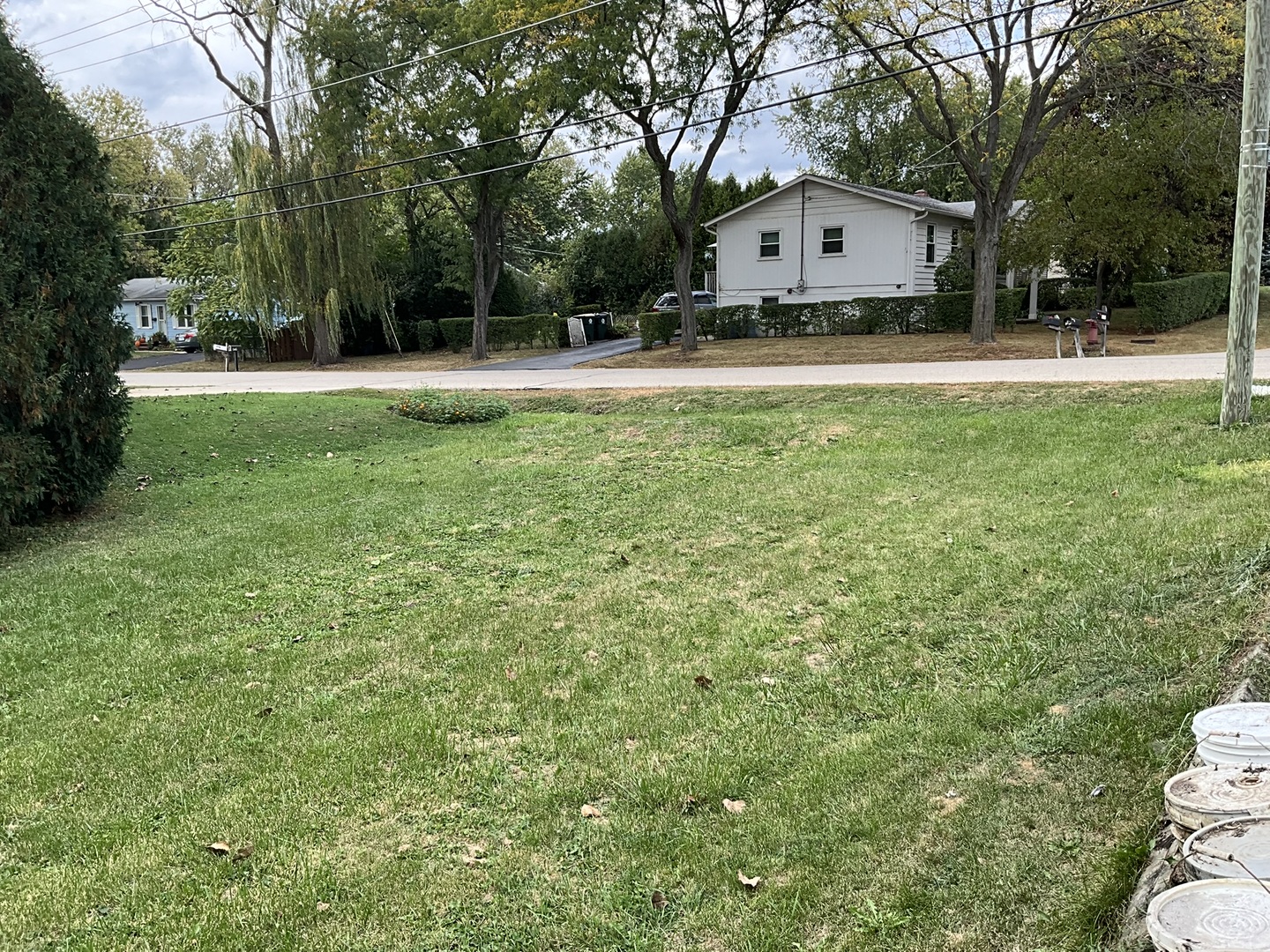 915 Mayfield Drive, Round Lake Beach, IL 60073