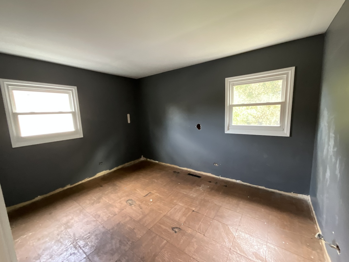915 Mayfield Drive, Round Lake Beach, IL 60073