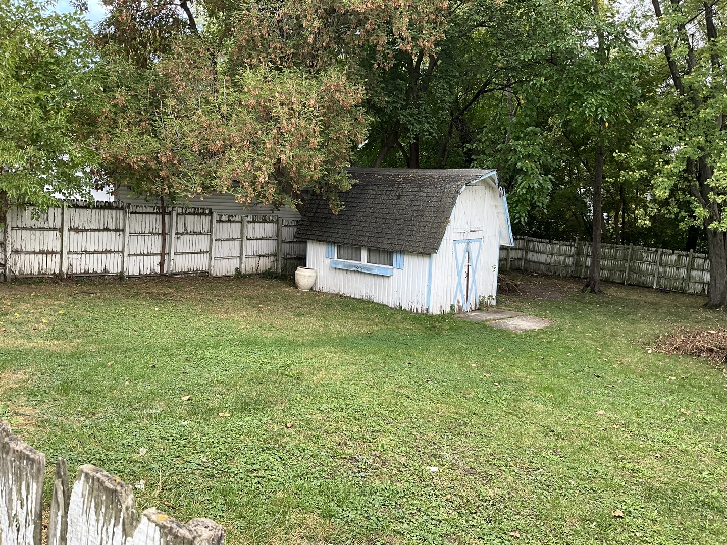 915 Mayfield Drive, Round Lake Beach, IL 60073