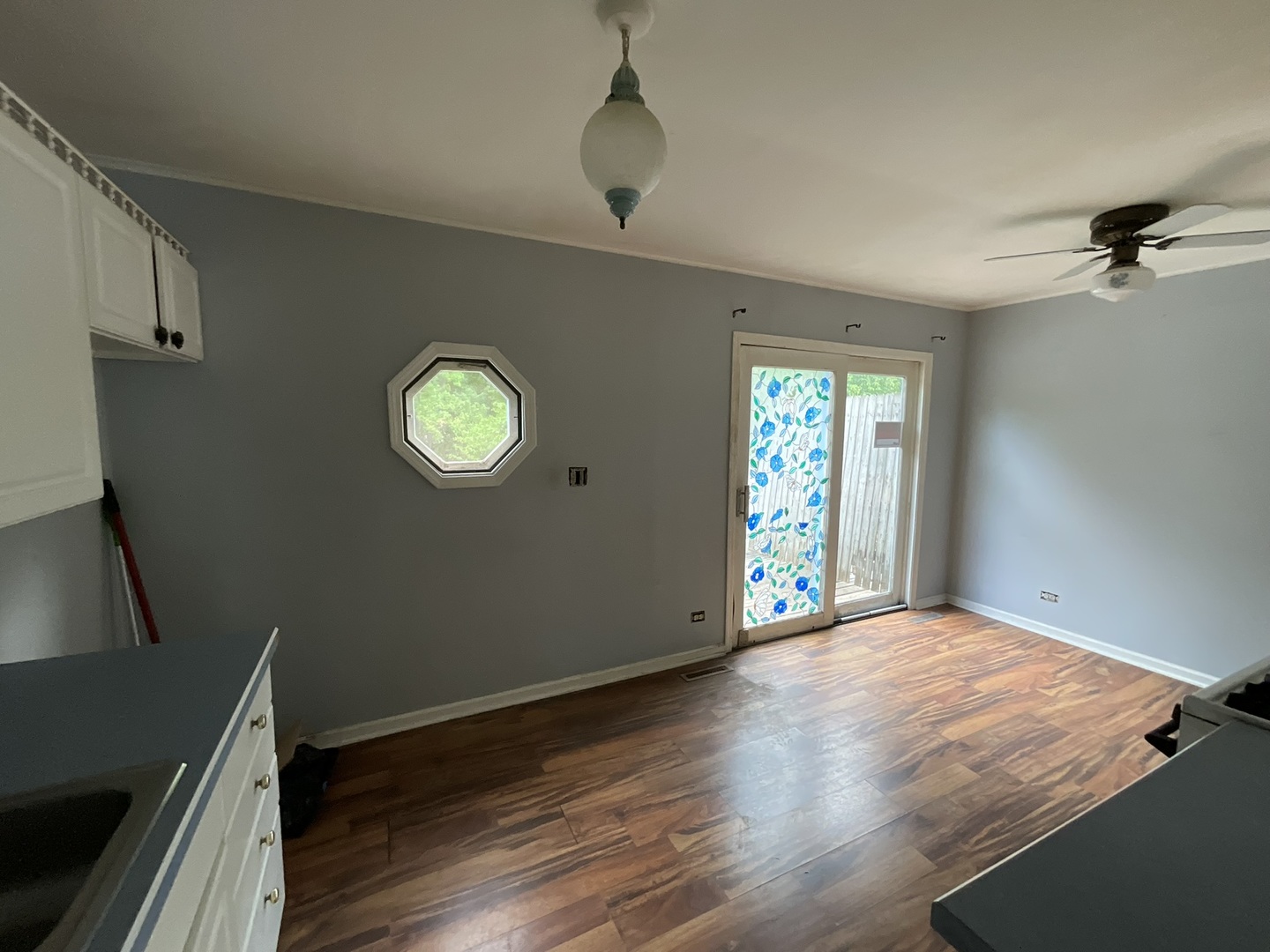 915 Mayfield Drive, Round Lake Beach, IL 60073