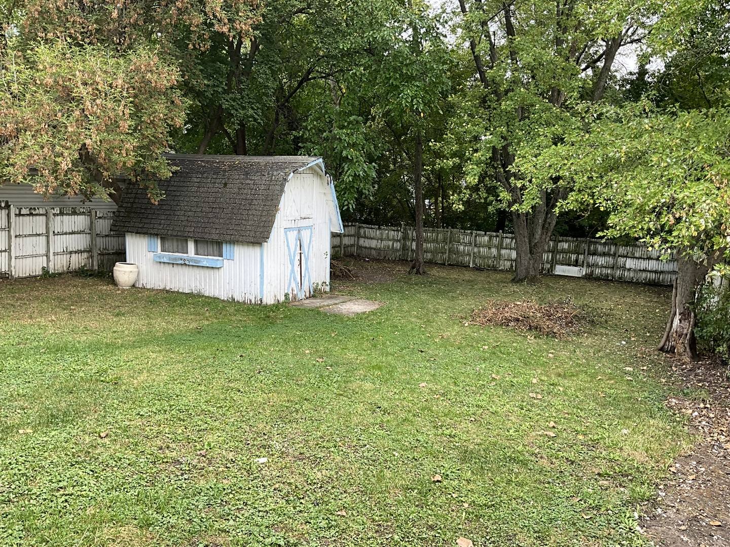 915 Mayfield Drive, Round Lake Beach, IL 60073