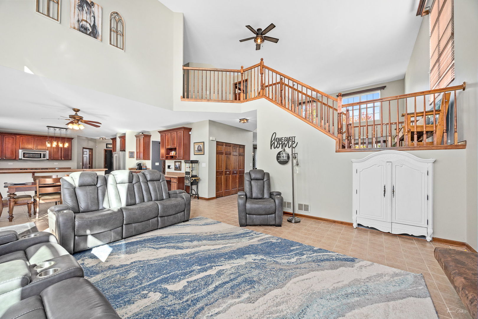 555 Litchfield Way, Oswego, IL 60543