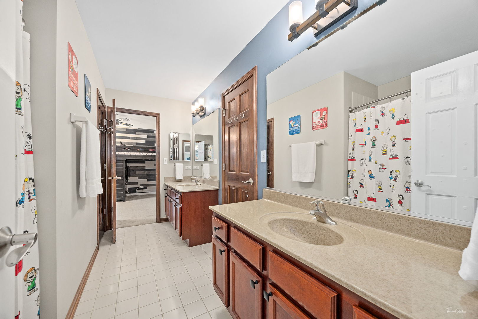 555 Litchfield Way, Oswego, IL 60543