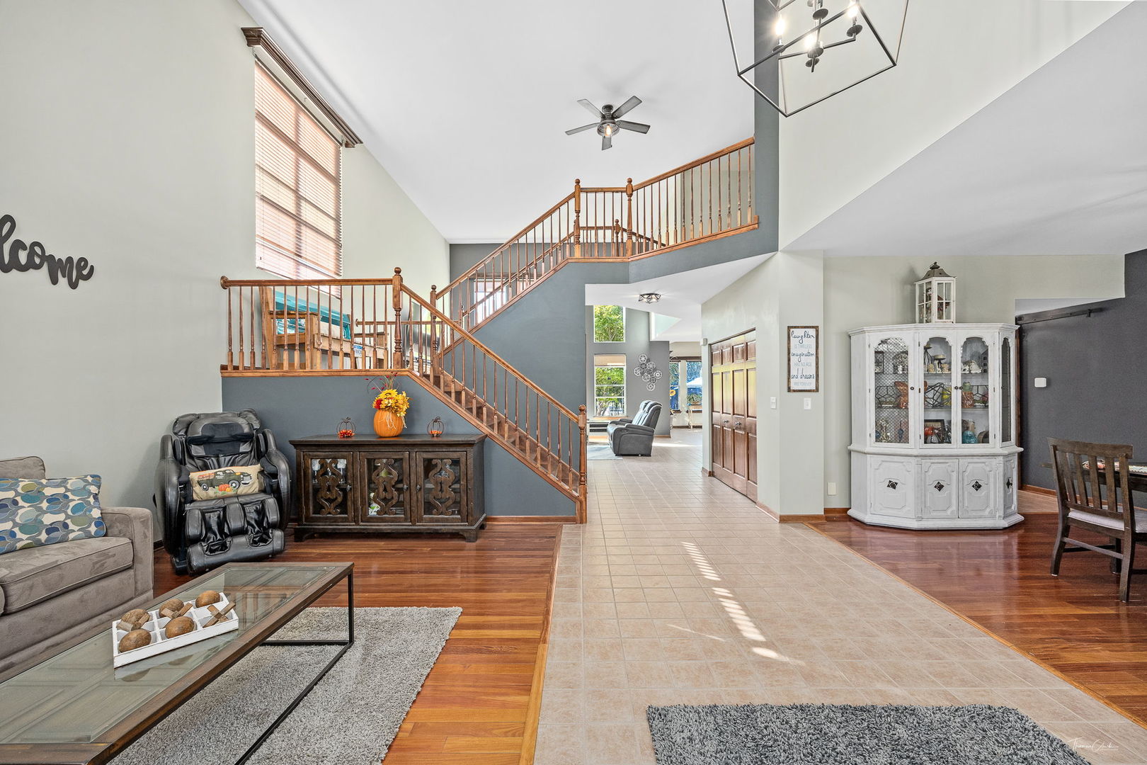 555 Litchfield Way, Oswego, IL 60543
