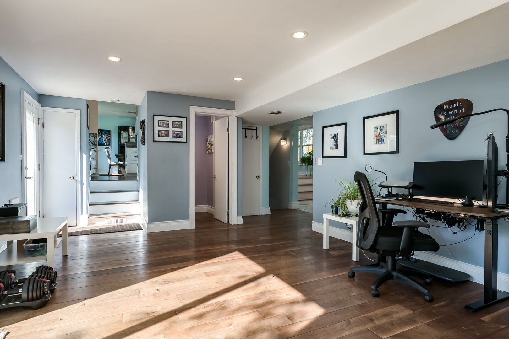 522 E Park Manor Court, Elmhurst, IL 60126