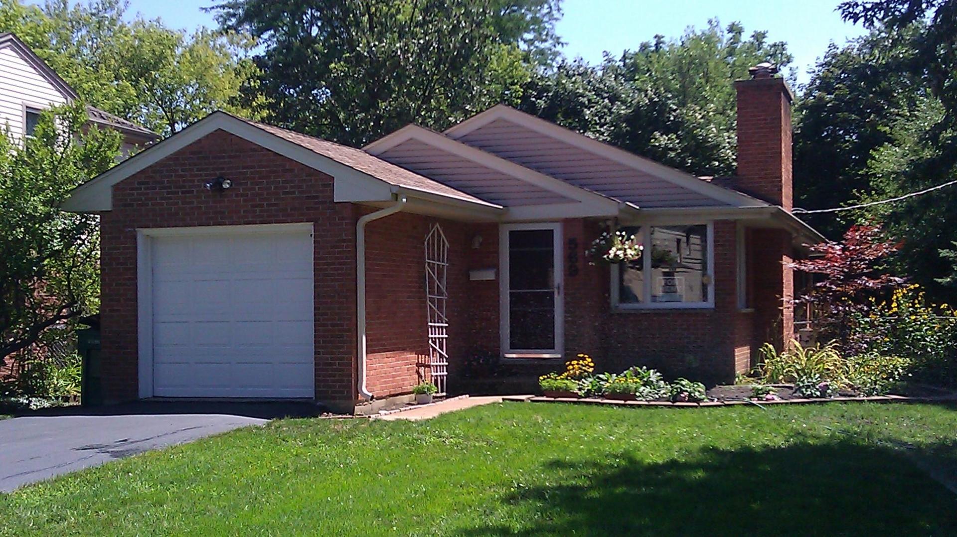 569 Whittier Avenue, Deerfield, IL 60015