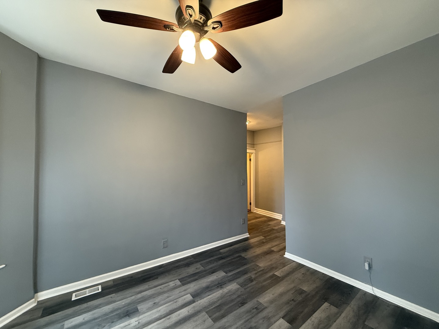 3906 W Flournoy Street, Chicago, IL 60624