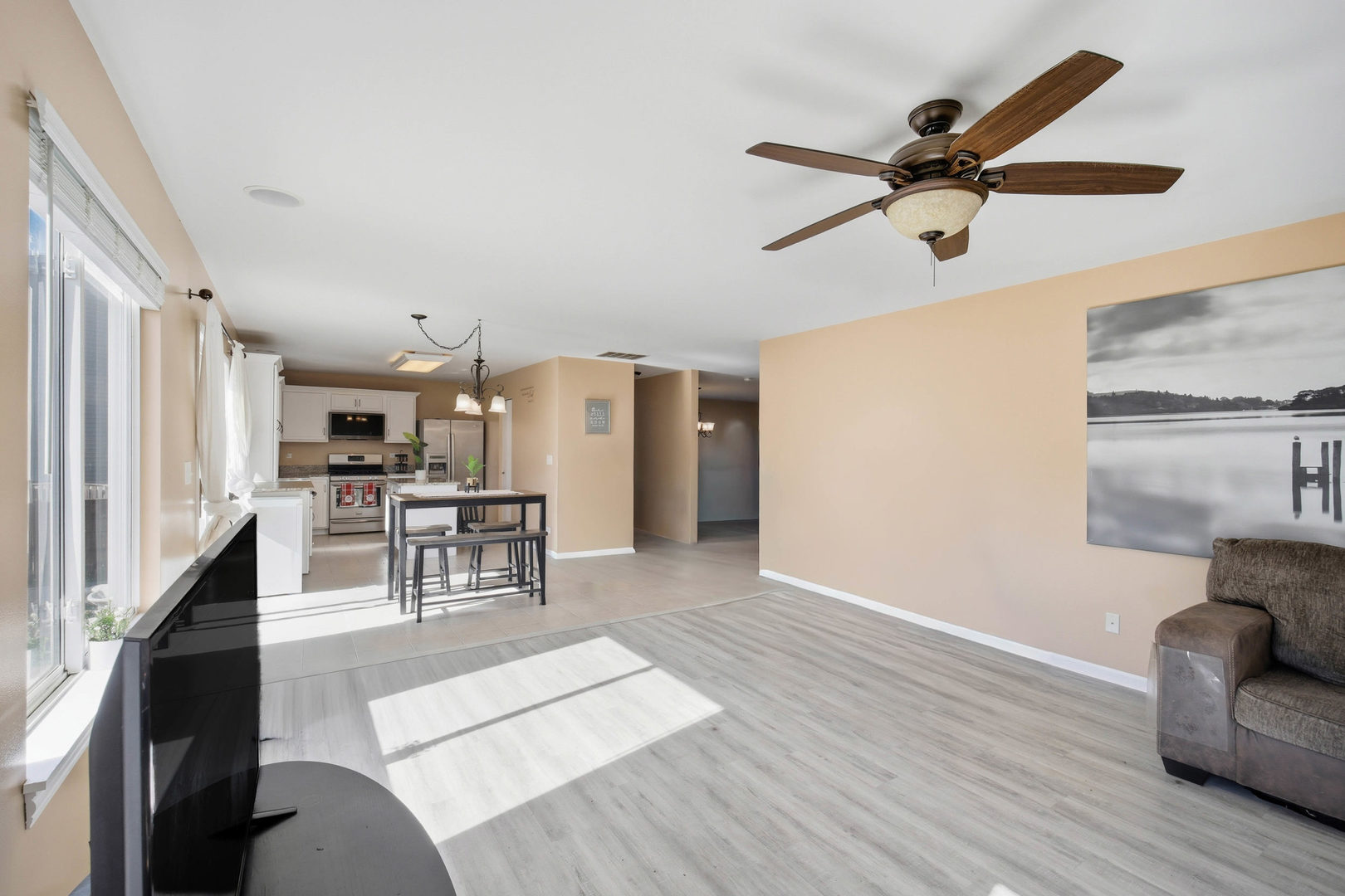 395 Brookhaven Trail, Pingree Grove, IL 60140