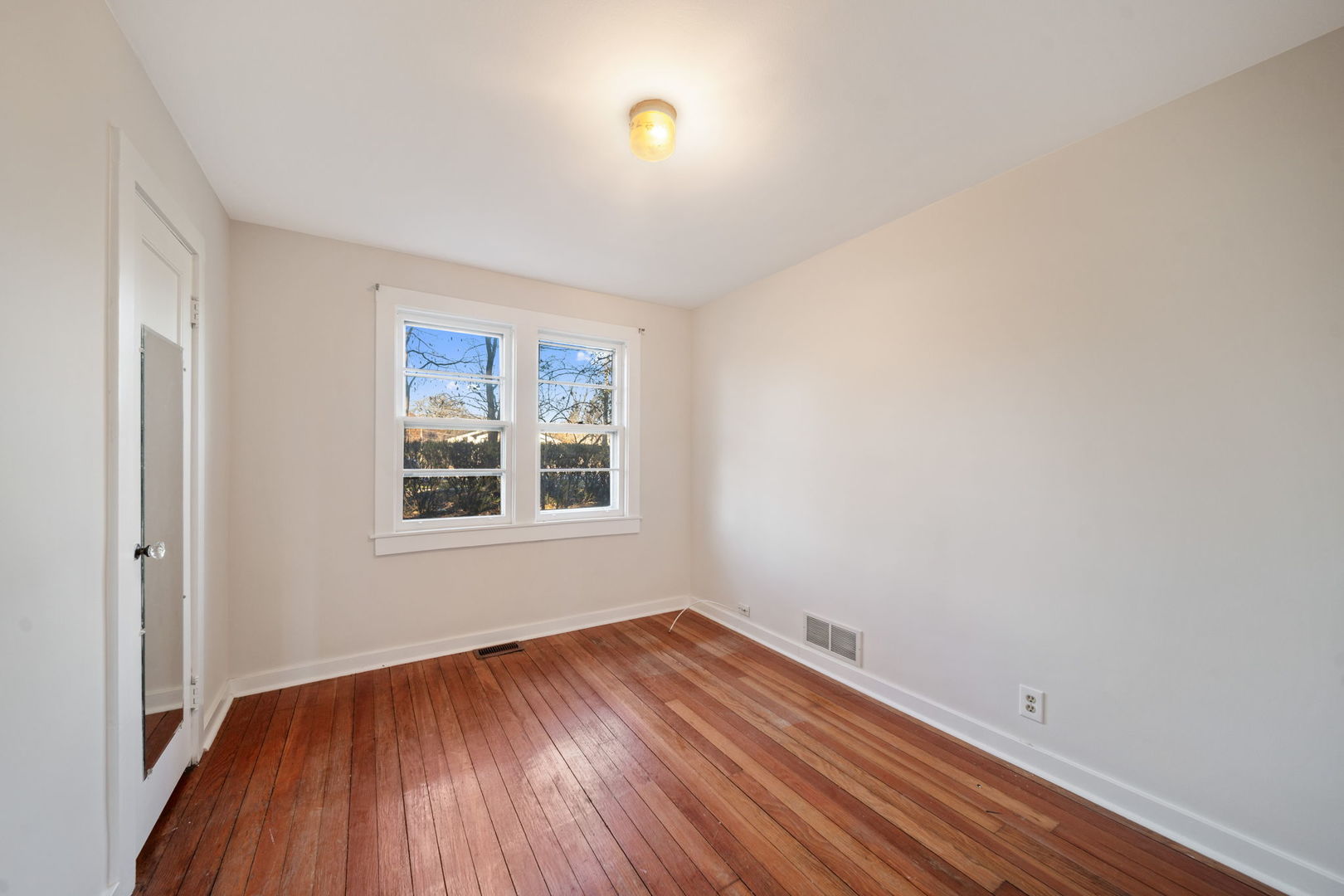 1805 Gilbert Avenue, Downers Grove, IL 60515