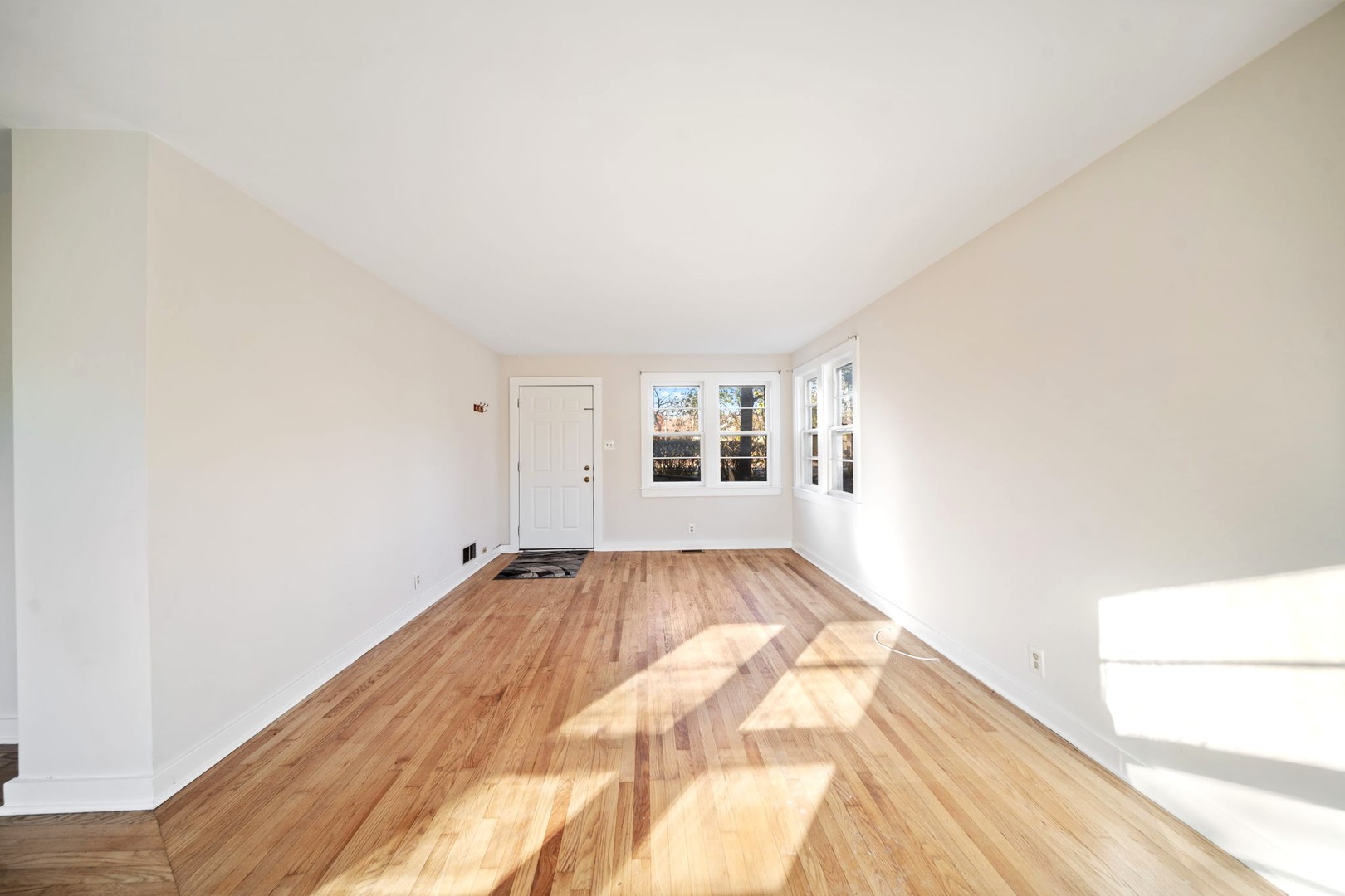 1805 Gilbert Avenue, Downers Grove, IL 60515