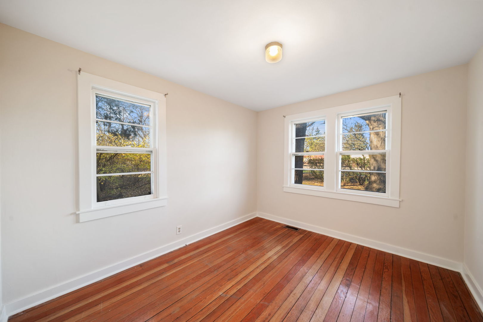 1805 Gilbert Avenue, Downers Grove, IL 60515