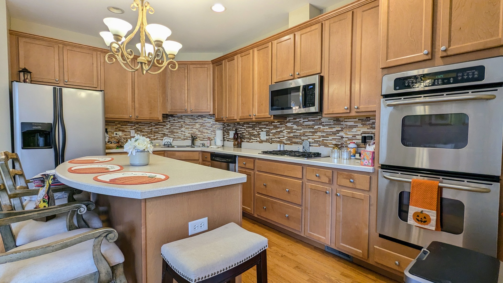 378 S Prospect Avenue, Bartlett, IL 60103