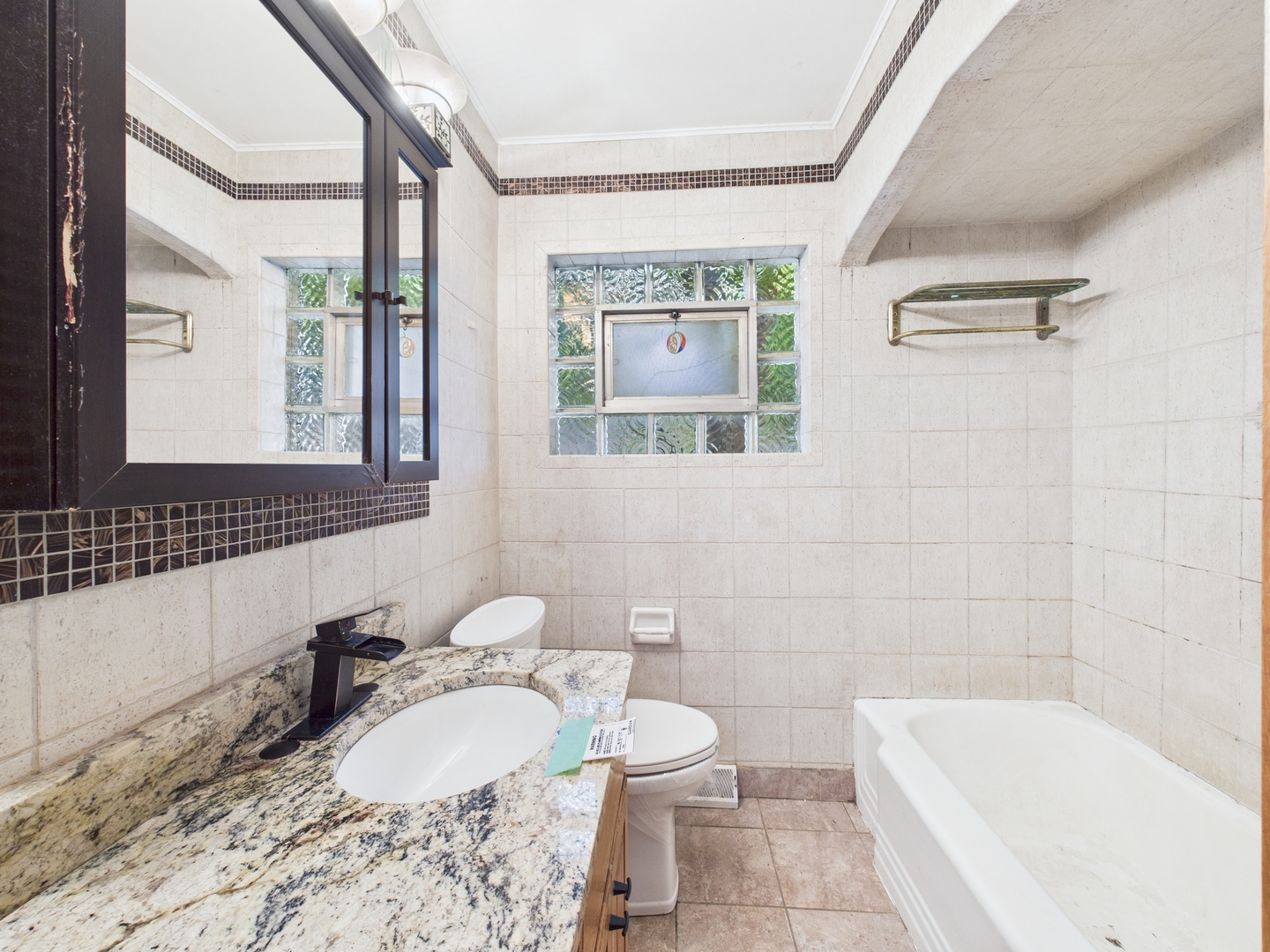 4328 W 109th Street, Oak Lawn, IL 60453