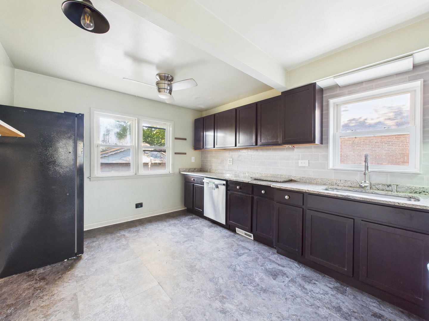 4328 W 109th Street, Oak Lawn, IL 60453
